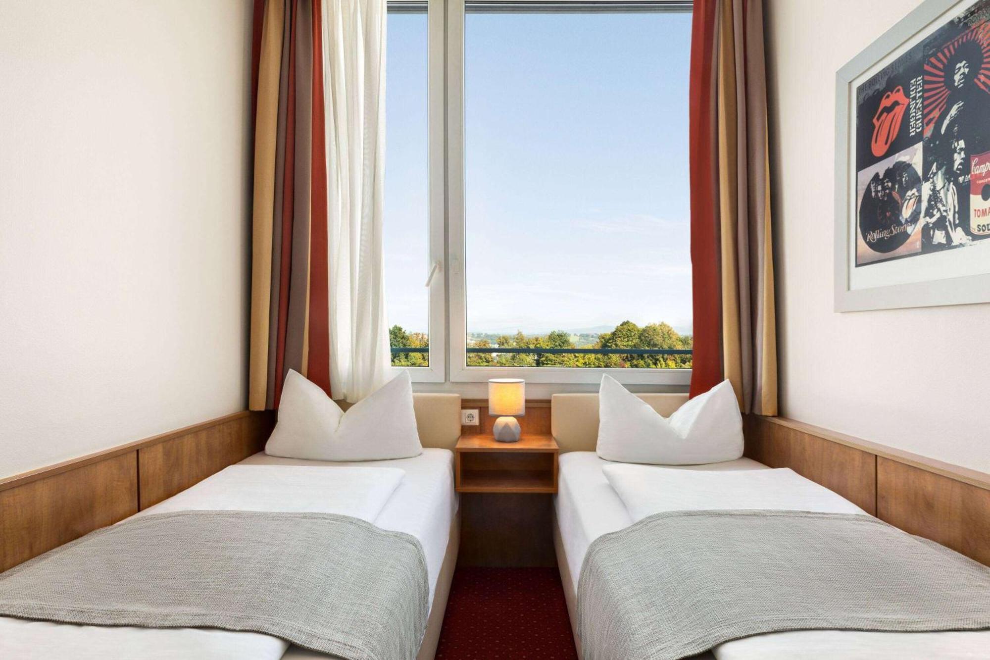 Amedia Express Passau, Trademark Collection By Wyndham Hotel Exterior photo